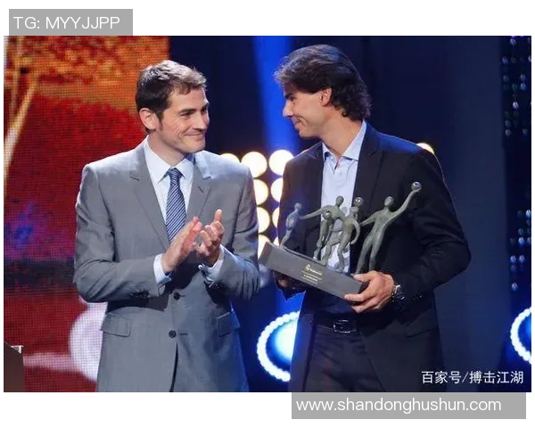 67kg足球明星的训练秘笈与饮食计划揭秘，助你成为场上闪耀的焦点