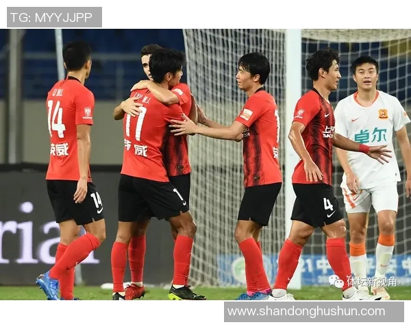 深圳足球队以68分领跑奥运会积分榜展现强劲实力与团队合作精神 深圳足球队以68分领跑奥运会积分榜展现强劲实力与团队合作精神